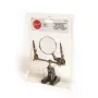 Magnifying glass with clamps