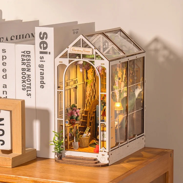 TGB06 - Holiday Garden House - Hobbycity.gr - RoLife