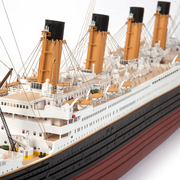 14009 - Titanic - Hobbycity.gr - OcCre