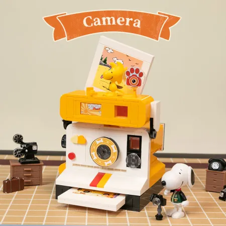 Snoopy Camera - Retro Time Series