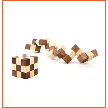 SNAKE CUBE Small Brown