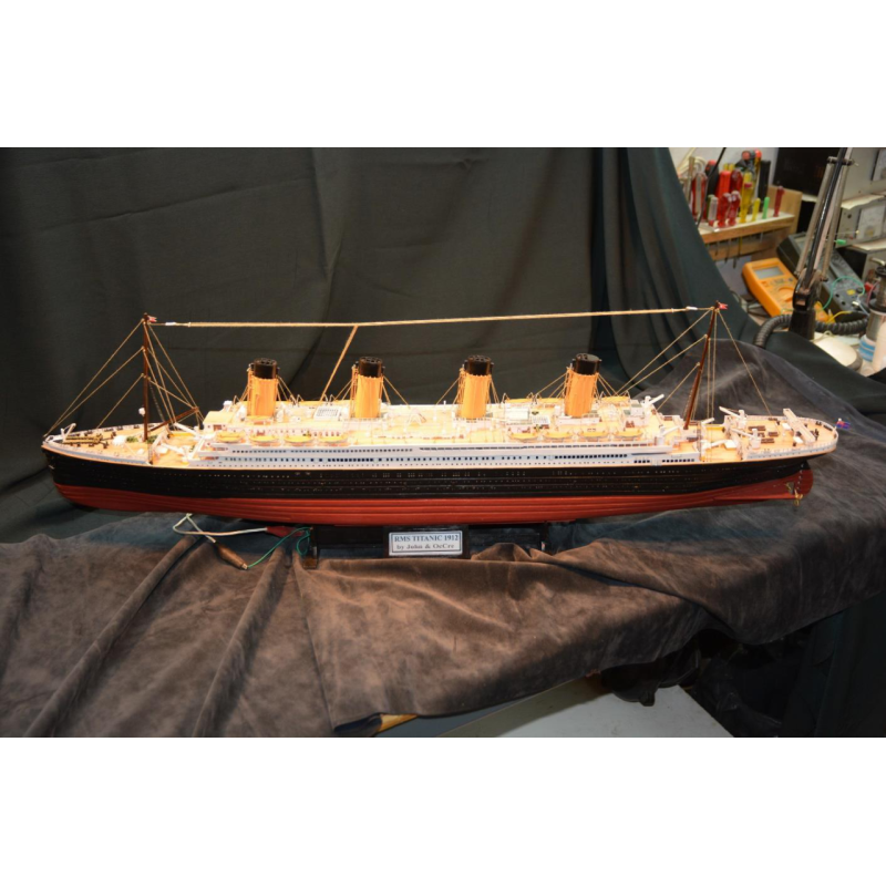 14009-1 - Titanic Model - Hobbycity.gr -