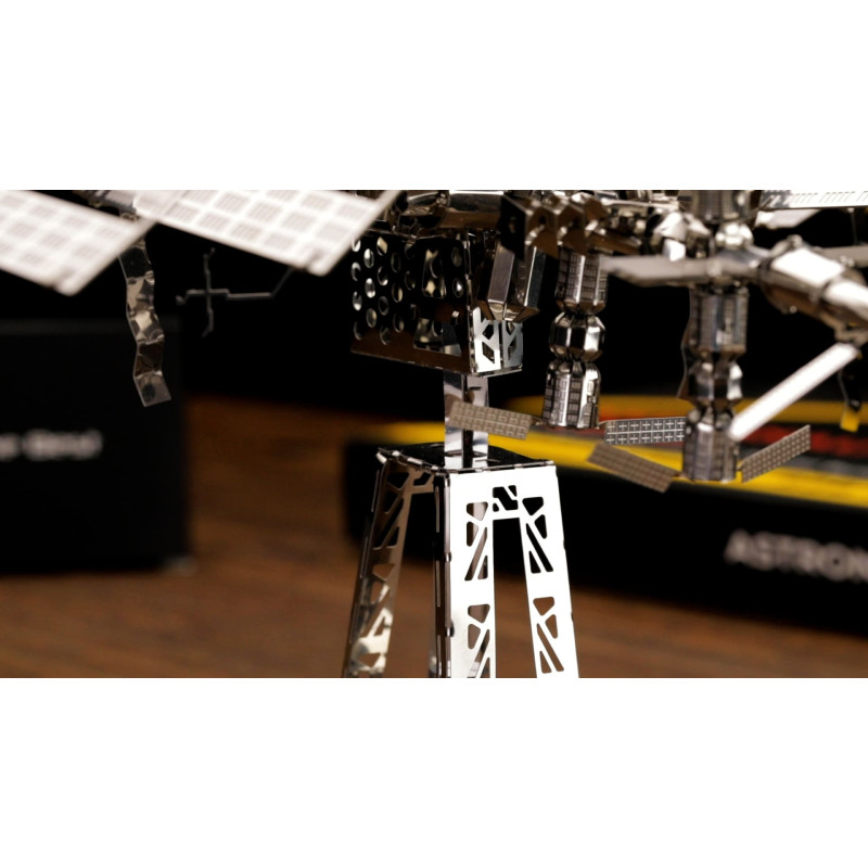MT017 - Διαστημικός Σταθμός - Hobbycity.gr - Metal Time
