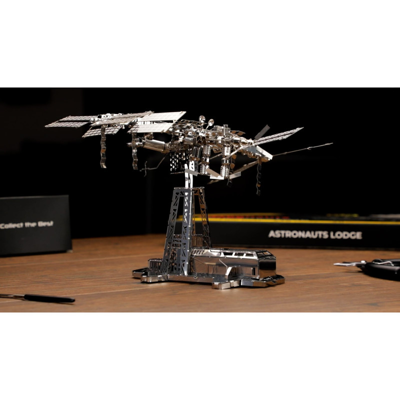 MT017 - Διαστημικός Σταθμός - Hobbycity.gr - Metal Time