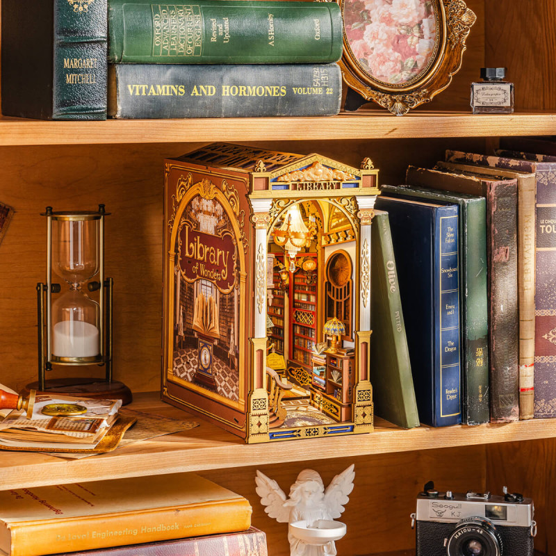 TGB16 - Library of Wonders DIY Book Nook - Hobbycity.gr - RoLife