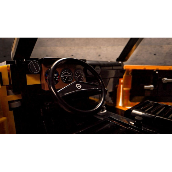 24339 - Opel Manta A 1970 - Hobbycity.gr - COBI