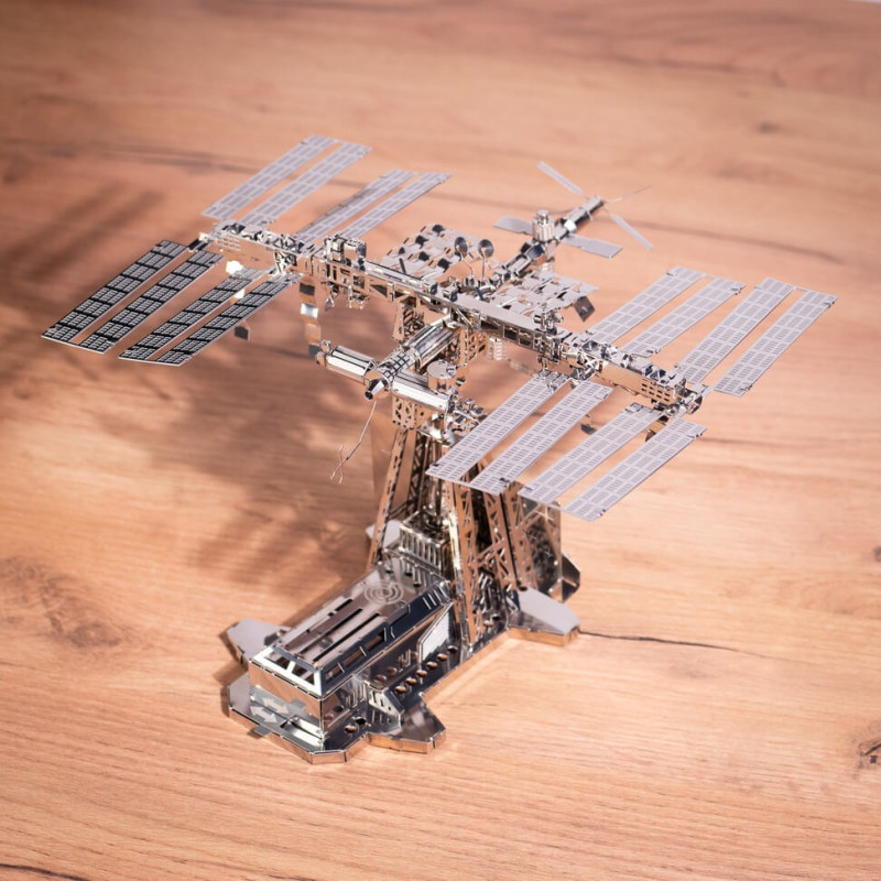 MT017 - Διαστημικός Σταθμός - Hobbycity.gr - Metal Time