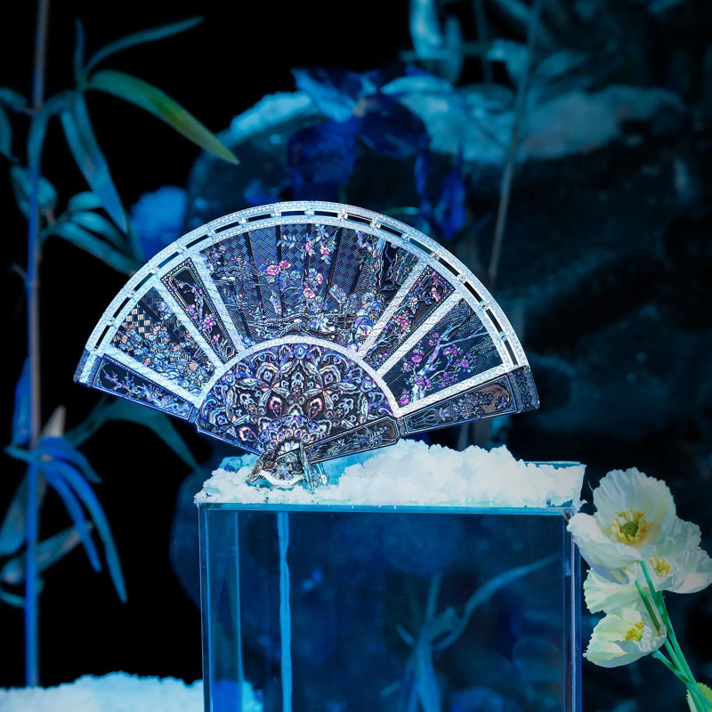 HF004BK - Lone Shadows Mother-of-pearl inlay Folding Fan - Hobbycity.gr - PieceCool