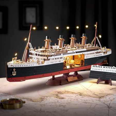 1912 Eternal Atlantic Voyager με LED φωτισμό